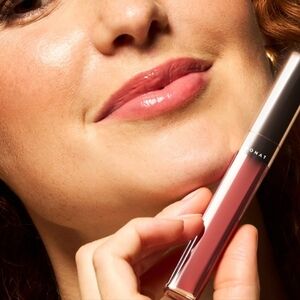 🌿🍒Brand New Monat Lip-Plumping Gloss ( color: Graceful), 6 ml / 0.2 fl.oz 🍒🌿